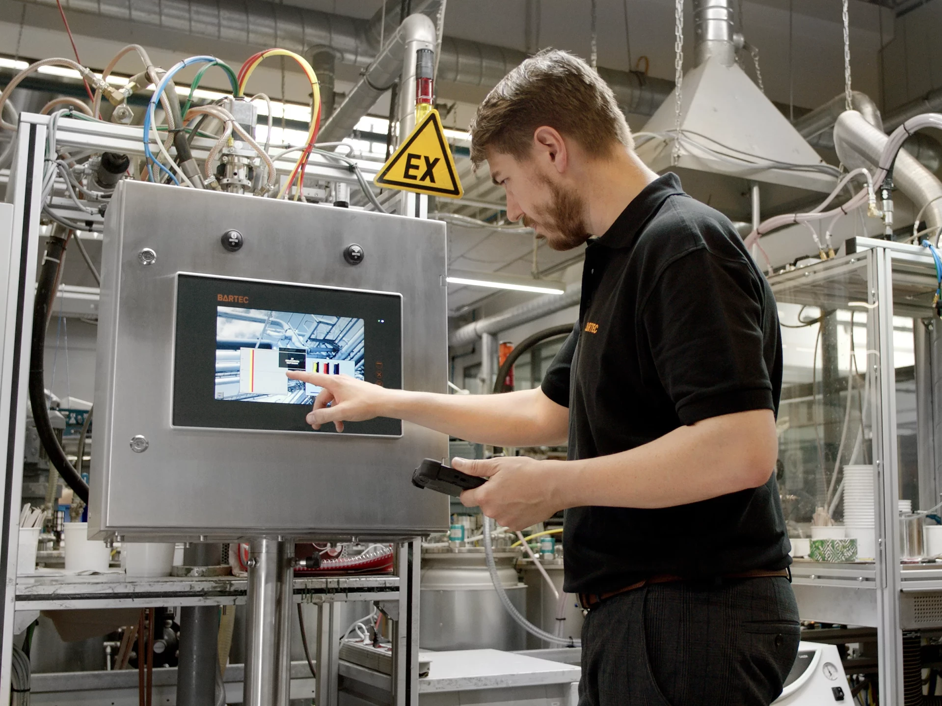 csm_HMI-with-employee_01_670d1e3da5